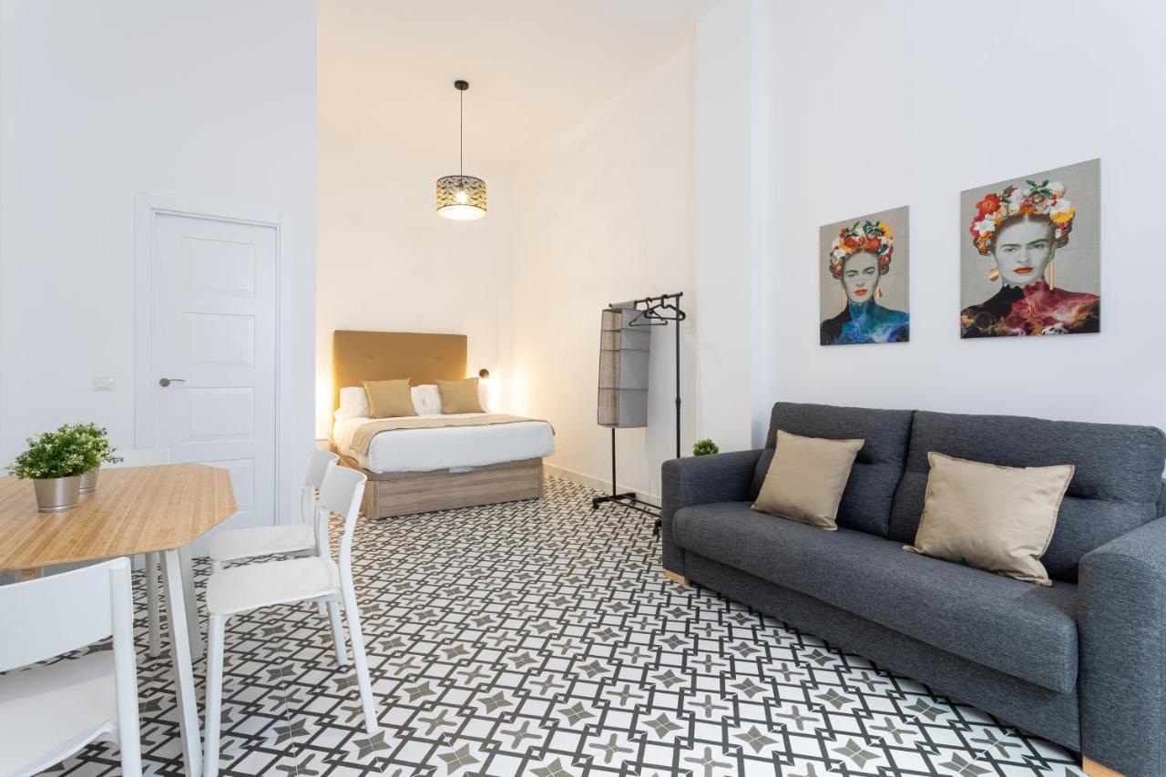 Holidays2Malaga Picasuss Loft New Built Close Huelin Beach And Promenade Extérieur photo