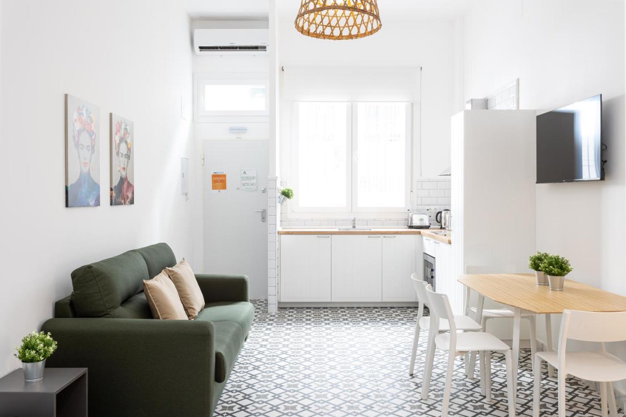 Holidays2Malaga Picasuss Loft New Built Close Huelin Beach And Promenade Extérieur photo