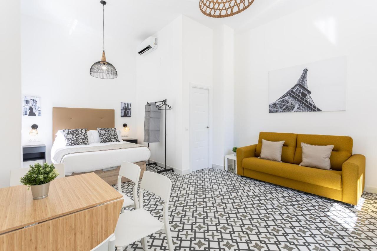 Holidays2Malaga Picasuss Loft New Built Close Huelin Beach And Promenade Extérieur photo
