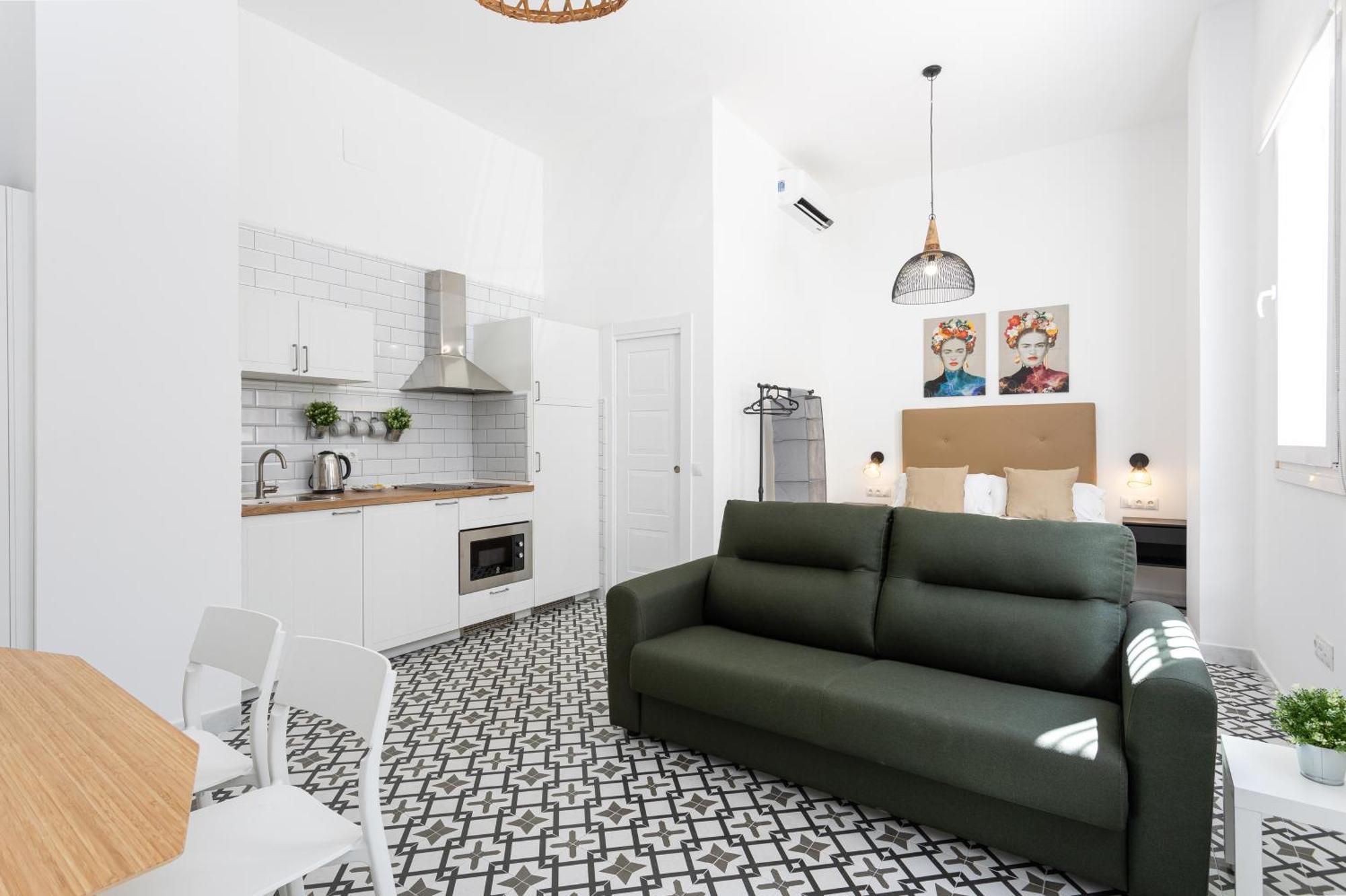 Holidays2Malaga Picasuss Loft New Built Close Huelin Beach And Promenade Extérieur photo
