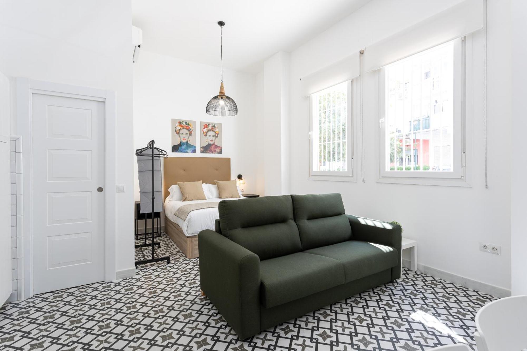 Holidays2Malaga Picasuss Loft New Built Close Huelin Beach And Promenade Extérieur photo